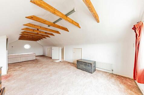 Bedroom Four (2)