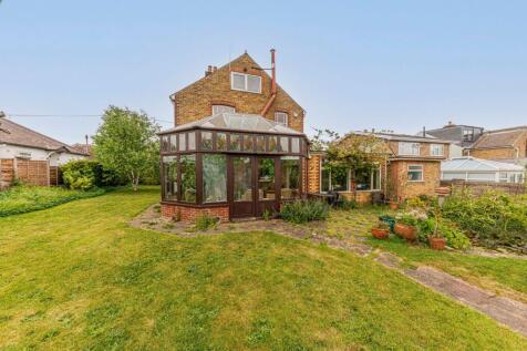 Rear Garden (1)