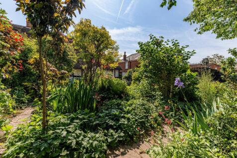Rear Garden (4)