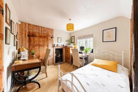 Bedroom Three (2)
