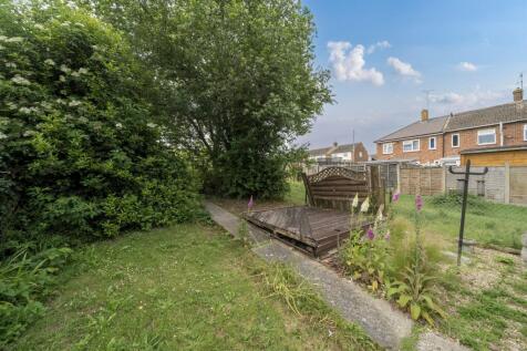 Rear Garden (2)