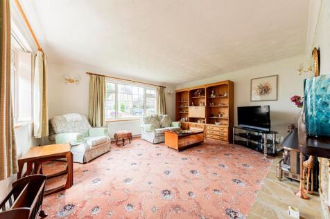 Living Room (2)