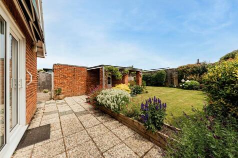 Rear Garden (2)