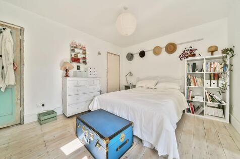 Bedroom One (2)