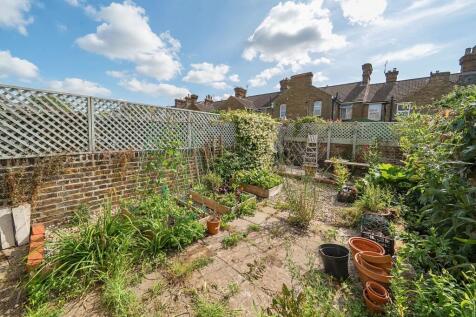 Rear Garden (2)
