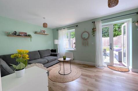 Living Room (3)