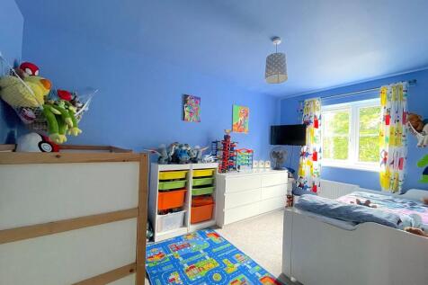 Bedroom One (3)