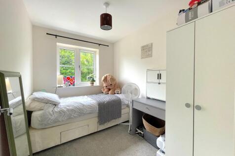Bedroom Three (1)