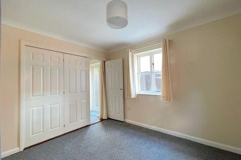 Living Room (2)