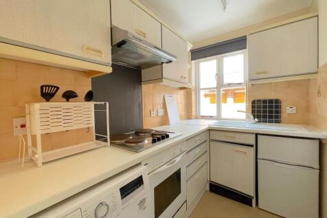 Kitchen (1)