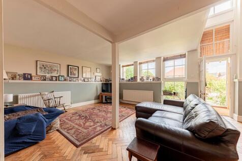 Living Room (5)