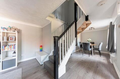 Living Room/Dining Room (1)
