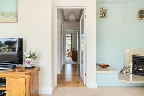 Living Room (2)