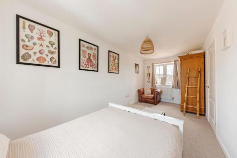 Bedroom Two (2)