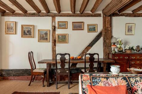 Living Room (3)