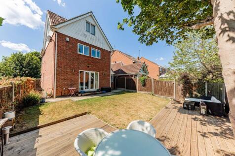 Rear Garden (1)