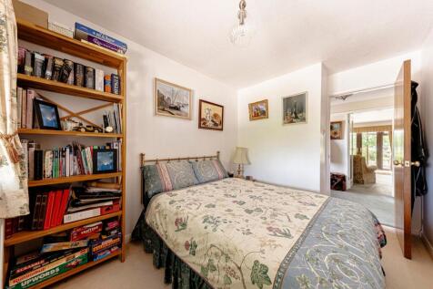 Bedroom Two (2)