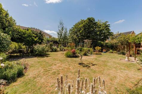 Rear Garden (2)