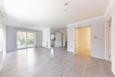Living Room/DiningRoom (1)