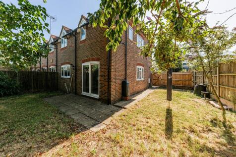 Rear Garden (1)