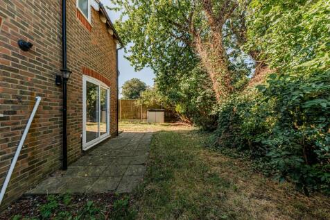 Rear Garden (2)