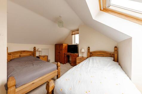 Bedroom Two (1)