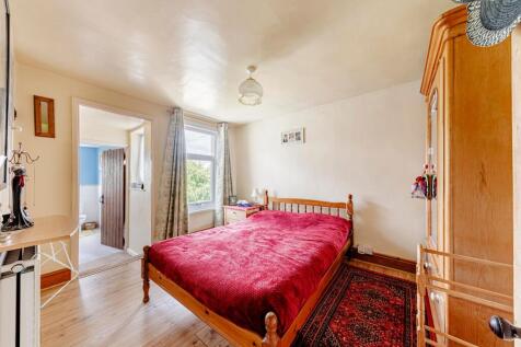 Bedroom (1)