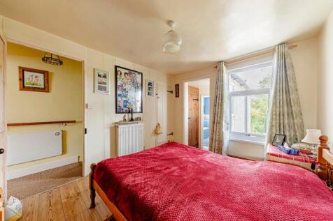 Bedroom (2)