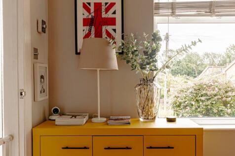 Living Room/Dining Room (4)