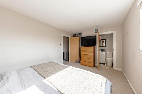 Bedroom One (2)