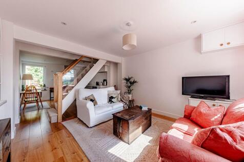 Living Room (2)