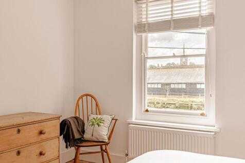Bedroom Two (2)