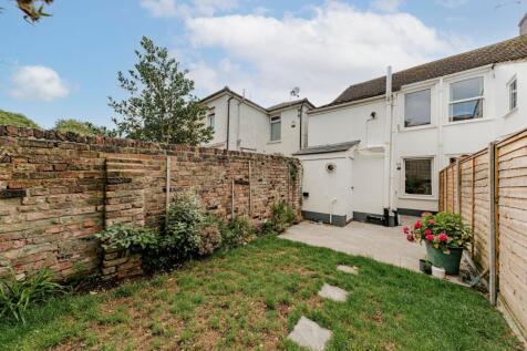 Rear Garden (1)