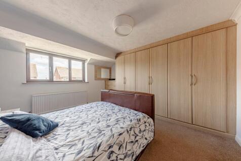 Bedroom (2)
