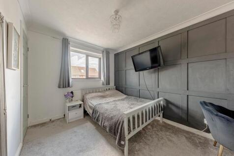 Bedroom Two (2)