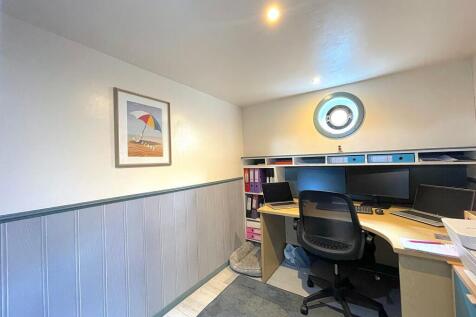 Bedroom Three/Office (2)