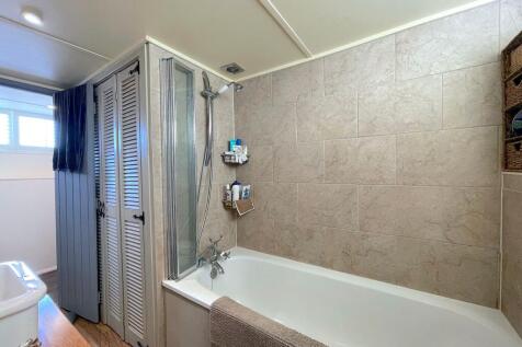 Bathroom (1)