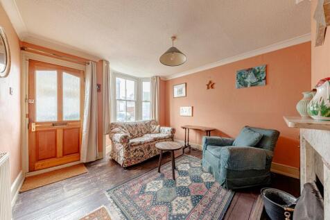 Living Room (1)