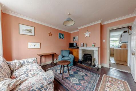 Living Room (2)