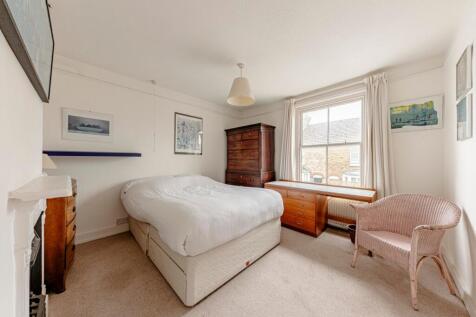 Bedroom Two (1)