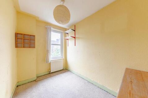 Bedroom Three (1)