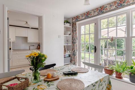 Dining Room (1)