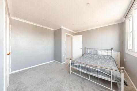 Bedroom One (2)