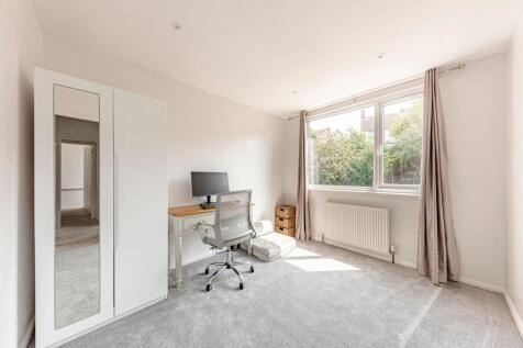 Bedroom Three (1)