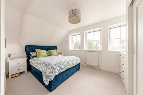 Bedroom One (3)