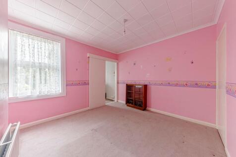 Bedroom Two (2)