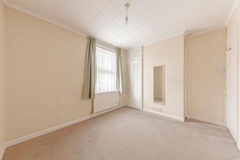 Bedroom One (2)