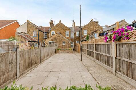 Rear Garden (1)