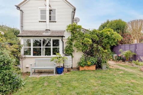 Rear Garden (1)