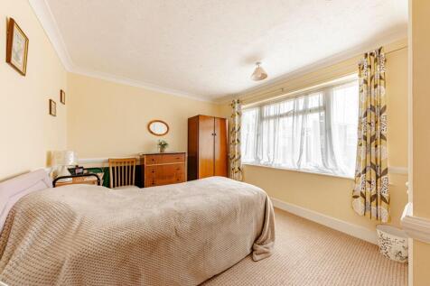 Bedroom Two (2)